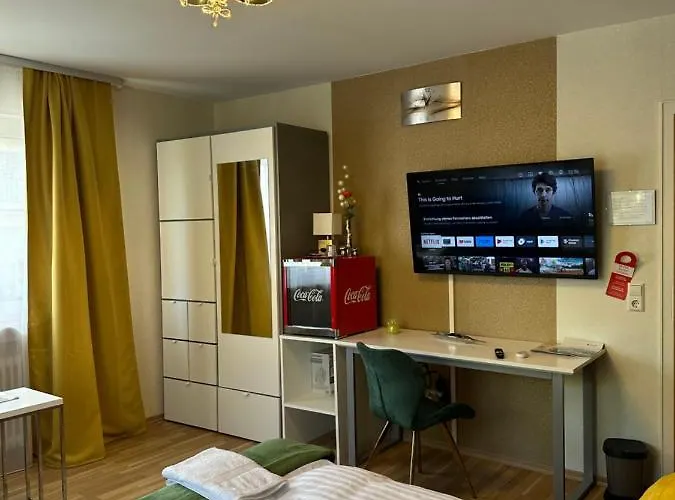 Diamond House Deluxe 9 *